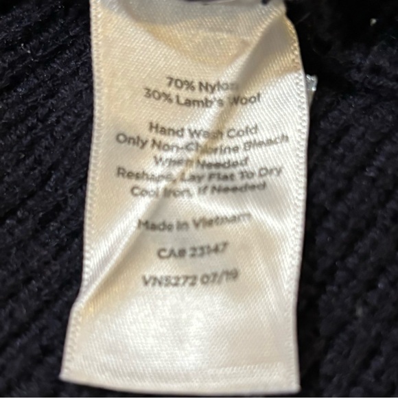 Talbots Black Ribbed Sweater, Size M - Picture 7 of 9